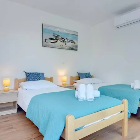 Grande T&d For 14 People Near With Sauna, Fitness & Heated Pool ヴィラ プーラ