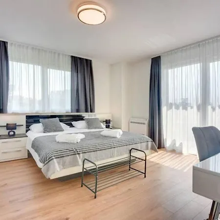 Grande T&d For 14 People Near With Sauna, Fitness & Heated Pool ヴィラ *